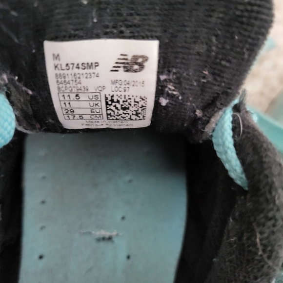 New Balance shoes - Picture 5 of 6